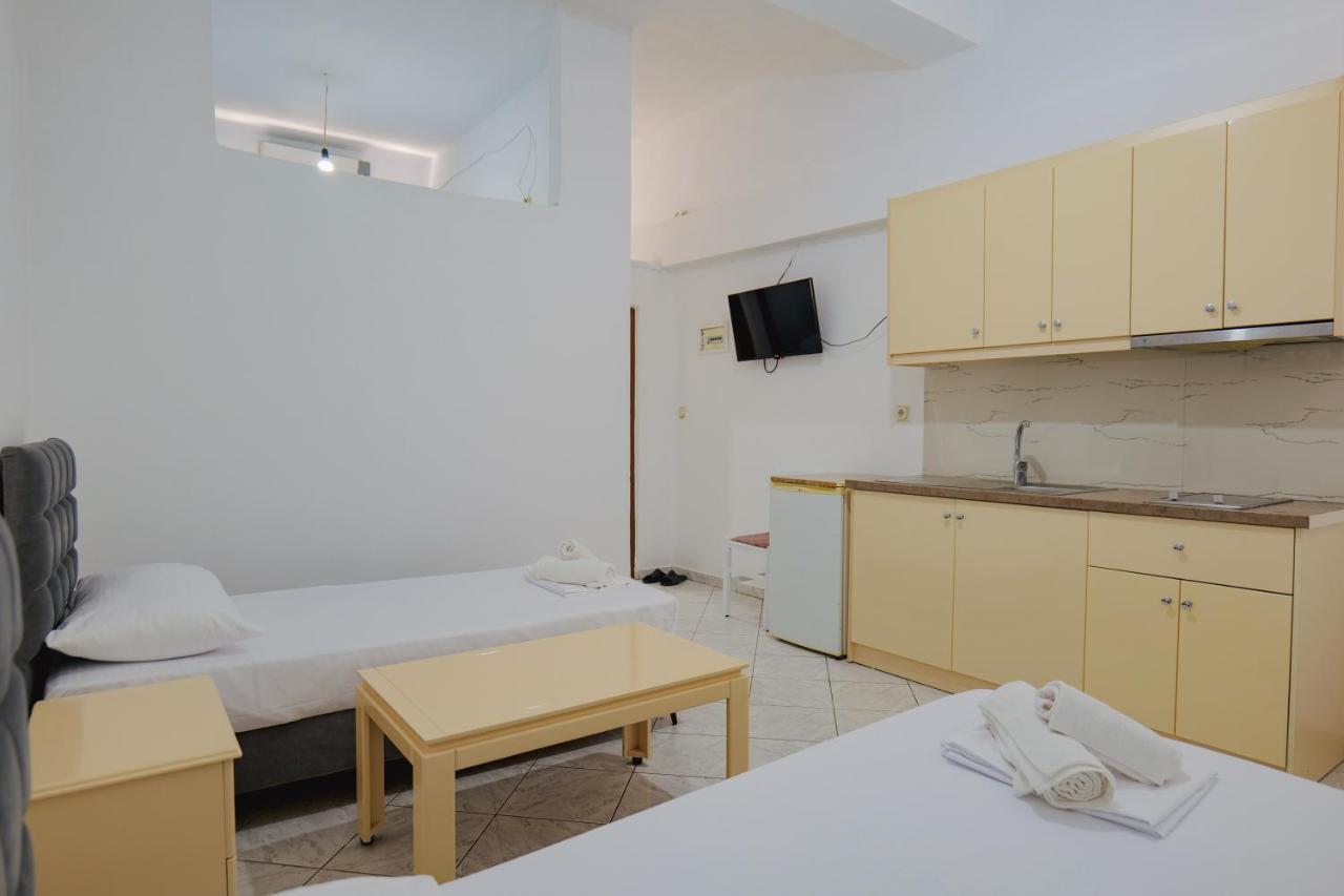 Hotel Casamia Sarandë Esterno foto