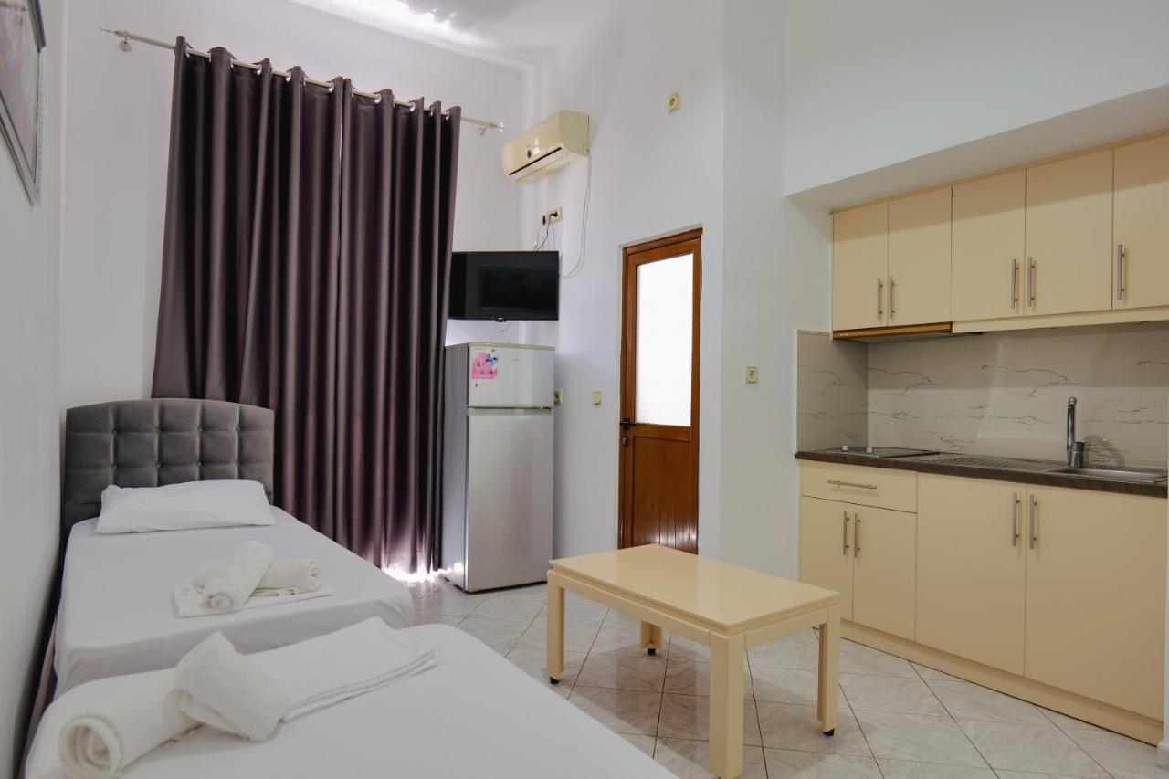 Hotel Casamia Sarandë Esterno foto